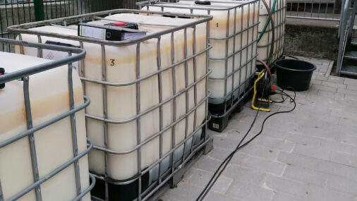 IBCs mit Sensamulsion zur Zugabe in den Aquifer